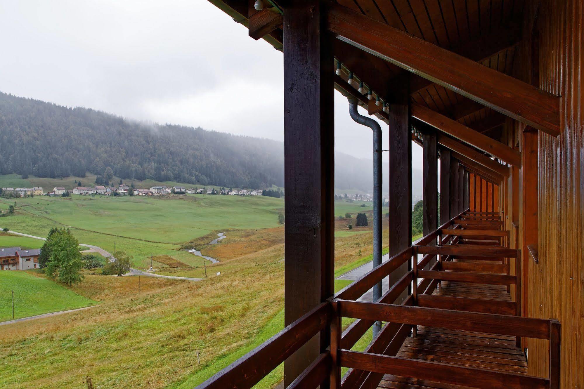 Hotel Club Le Risoux Bois-dʼAmont Dış mekan fotoğraf